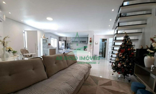 Oportunidade Única! Casa de Esquina Mobiliada com Lazer Completo – Pronta para Morar!