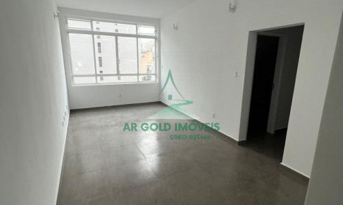 Lindo Apartamento Reformado na Rua Amaral Gurgel – Esquina com Rua Consolação