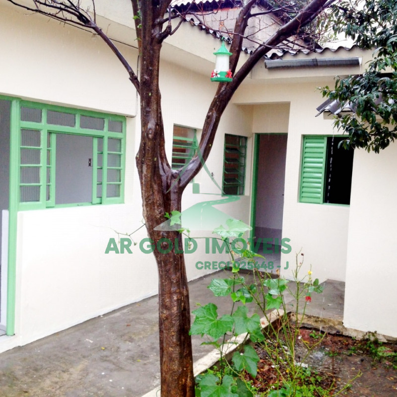 Oportunidade de Investimento com Renda Garantida em Vila Guedes, São Paulo!