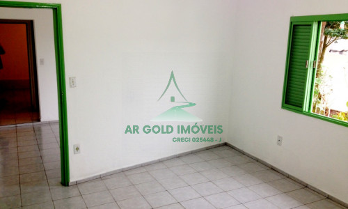 Oportunidade de Investimento com Renda Garantida em Vila Guedes, São Paulo!