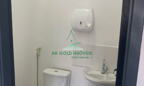 Imóvel Comercial Ideal para Clínica Médica – Pronto para Atender!