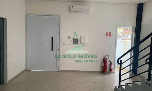 Imóvel Comercial Ideal para Clínica Médica – Pronto para Atender!