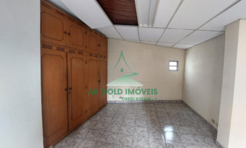 Oportunidade Única – Sobrado Espaçoso em Pinheiros, Rua Antônio Bicudo!