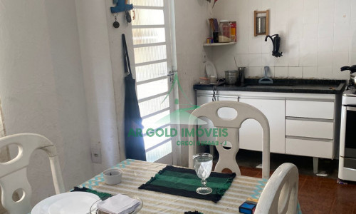 Casa a venda no Jardim Mangalot com Localização Imperdível!