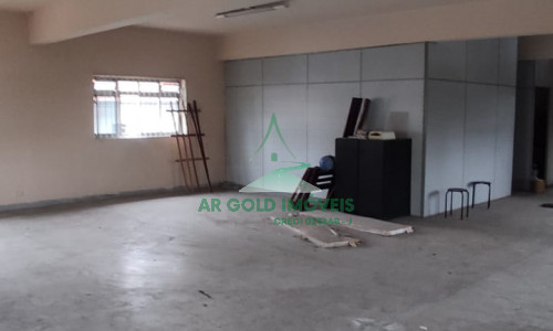 Amplo Espaço Comercial para Locação na Rua Pirajussara