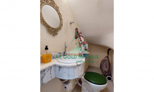 EXCLUSIVIDADE E CONFORTO: CASA COM 2 SUÍTES NA VILA POLOPOLI!