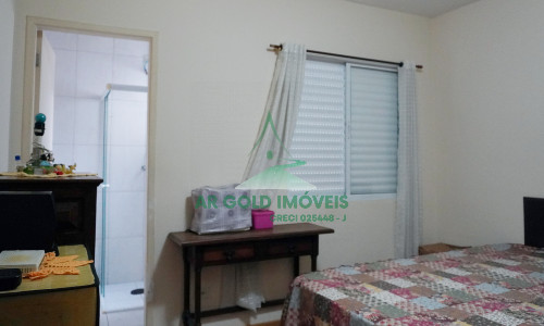 EXCLUSIVIDADE E CONFORTO: CASA COM 2 SUÍTES NA VILA POLOPOLI!